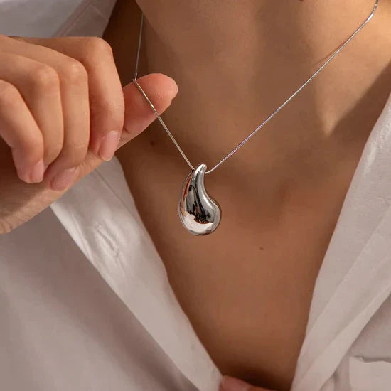 Joe & Hazel -  Teardrop Oorbellen en Ketting